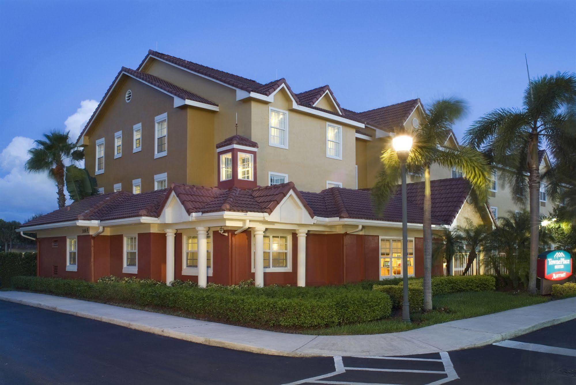 Towneplace Suites Fort Lauderdale West Bagian luar foto